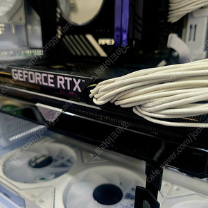 ASUS 지포스 RTX 3080 TI ROG STRIX