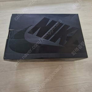 나이키 에어모나크 마틴로즈