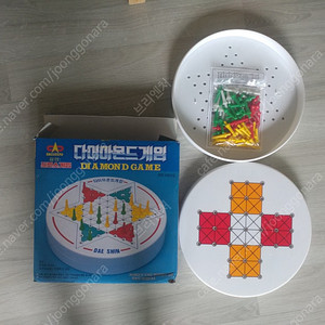 보드 게임 다이아몬드 게임, 모두의 젠가 연인 젠가, 슬기로운 대학생활, 바둑, 체스, 업업 우드 블럭 쌓기, 트럼프 카드, 할리갈리