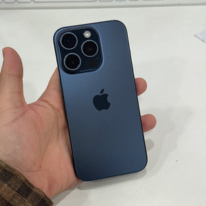아이폰15프로 블루티타늄 128GB 80만원에 판매합니다~!