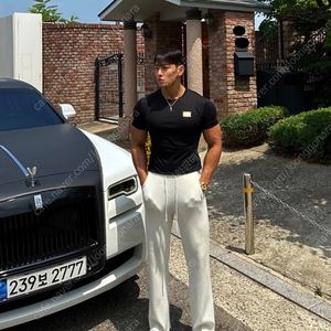 [새상품] 볼란테 프리미엄 머슬 탭 티셔츠 블랙/화이트