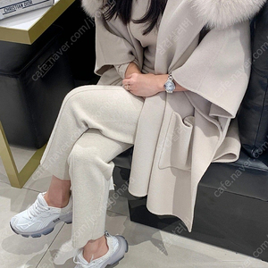 어라운드율 사가폭스 후드 케이프 코트 (에토프)