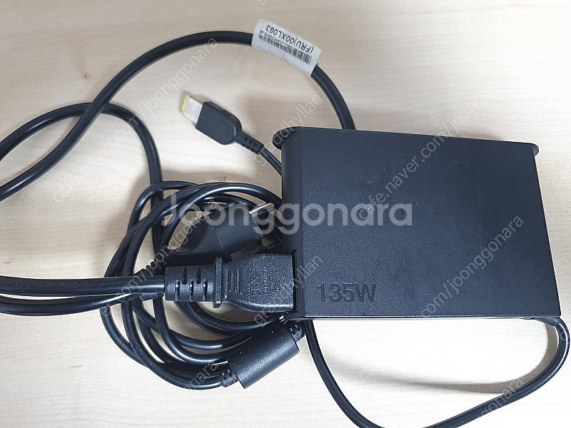 레노버 노트북 135w 충전기 어댑터 팝니다.--0