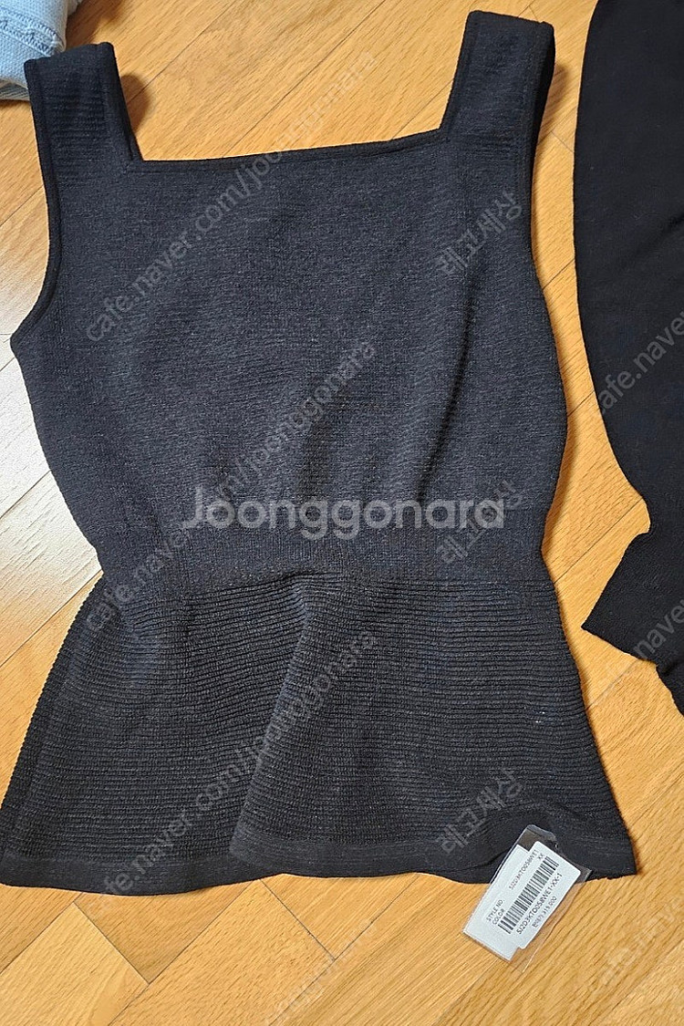 한섬 SJSJ 민소매 탑(새상품 수준)--2