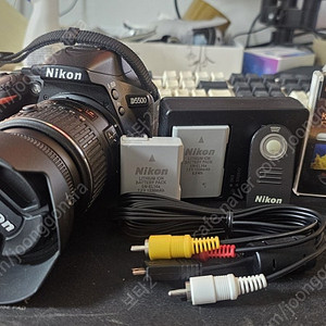 [가격인하]니콘 d5500 + 번들렌즈및 악세사리= 33만원 / 시그마 초광각 8 - 16mm 니콘용 = 23만원