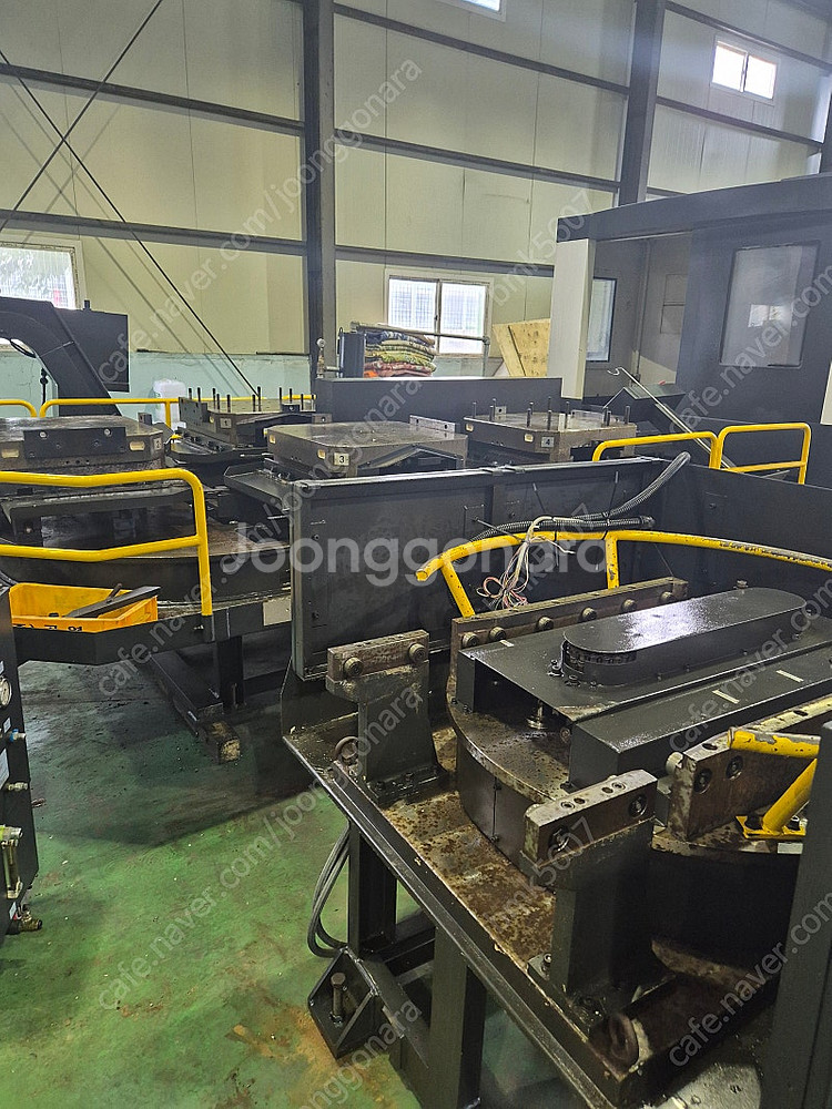 위아 KH63G 6P 2018년식 수평머시닝센터 6파랫트 호리젠탈 630파랫트 630각 판매합니다--6