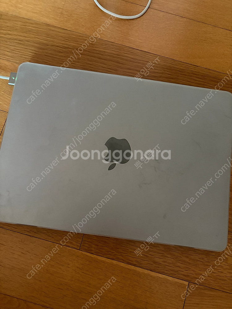 맥북에어 M2 13 실버 기본형--0