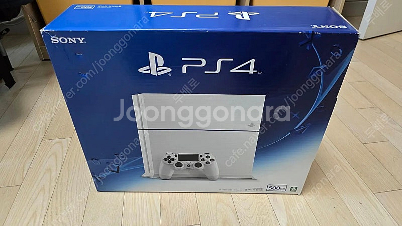 PS4 본체 + 게임2개 상태 좋습니다. 박스포함 전구...--0