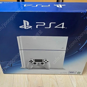 PS4 본체 + 게임2개 상태 좋습니다. 박스포함 전구성