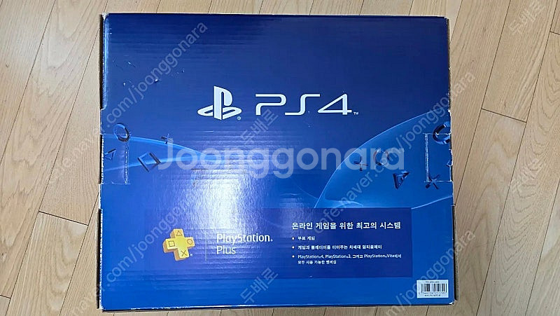 PS4 본체 + 게임2개 상태 좋습니다. 박스포함 전구...--1