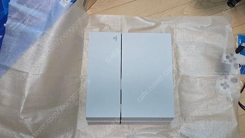PS4 본체 + 게임2개 상태 좋습니다. 박스포함 전구성 이미지