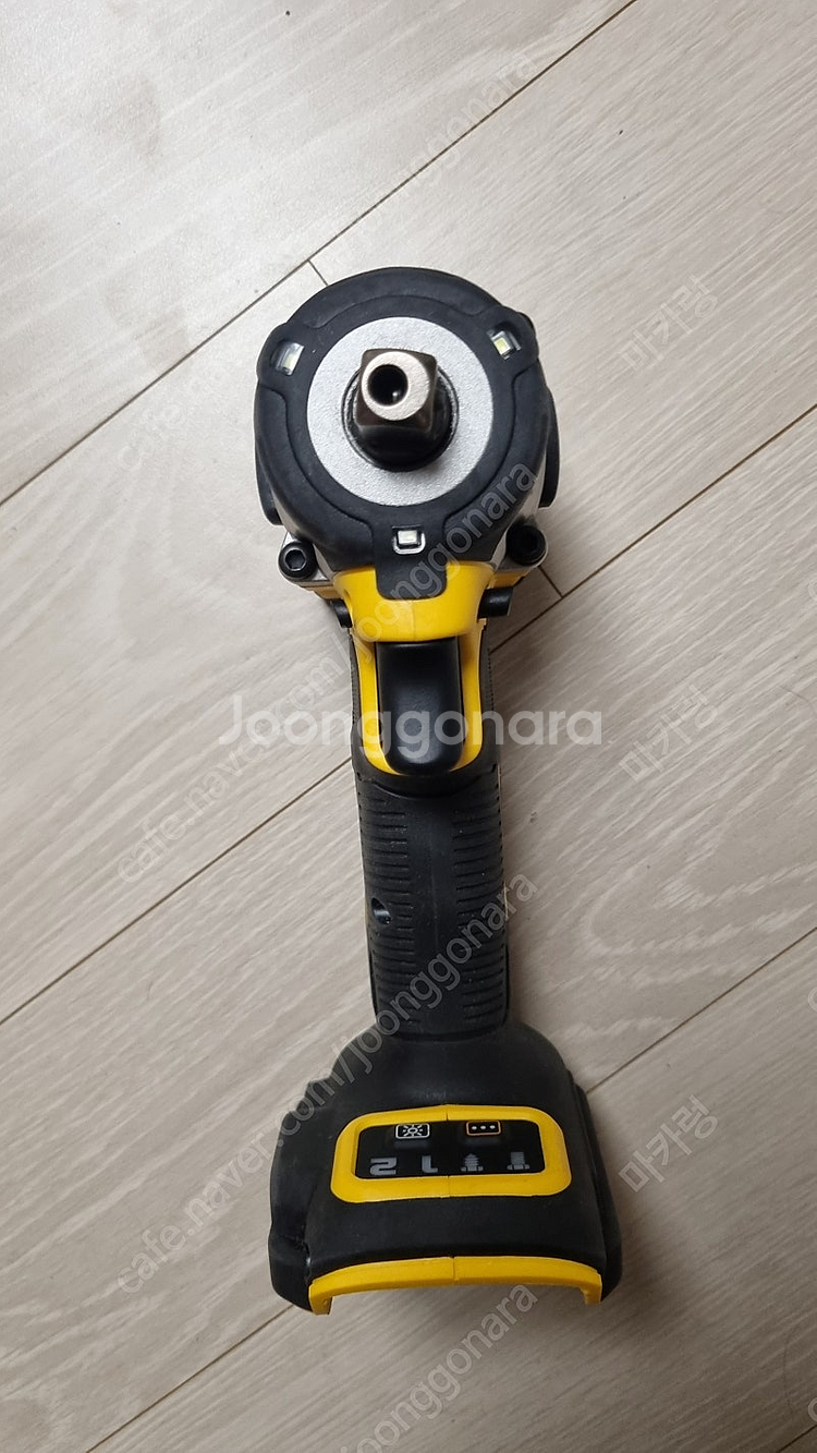 디월트 DCF922N 20V MAX 임팩렌치 컴백 베어...--2