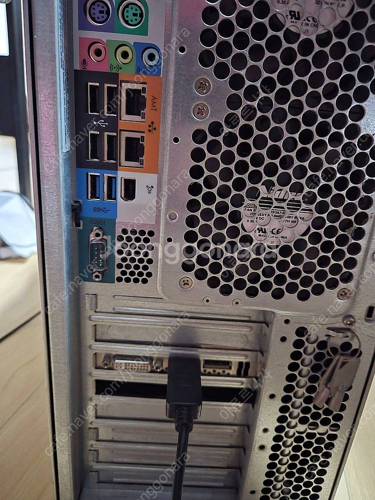 HP Z820 워크스테이션 판매합니다--4