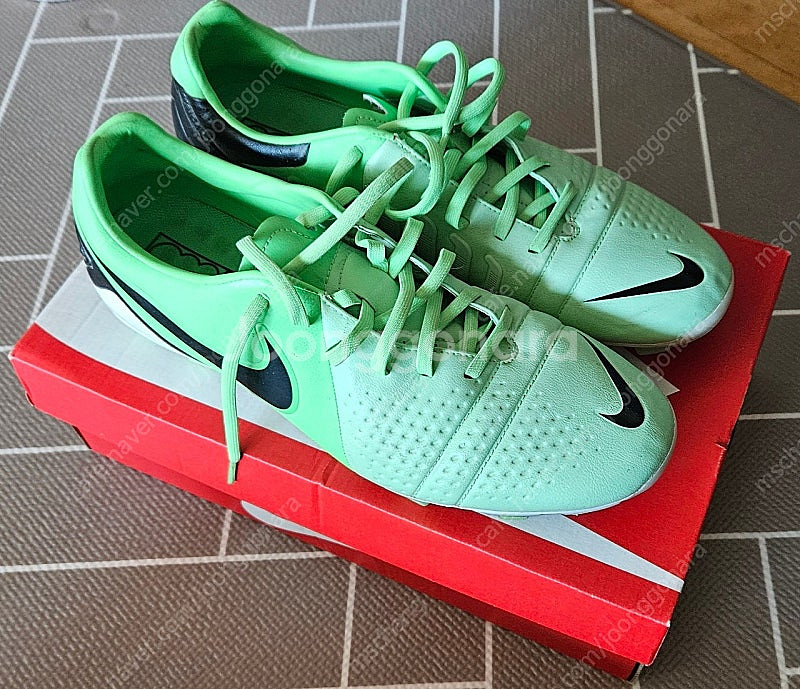 ctr360 트래콰티스타 축구화 280사이즈(이니에스타...--0