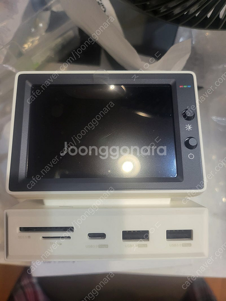 HAGIBIS 미니 모니터 USB-C 도킹 스테이션--0