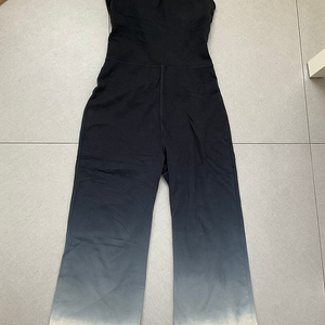 부디무드라 Cut-out bootcut jumpsuit_Charcoal Multi S