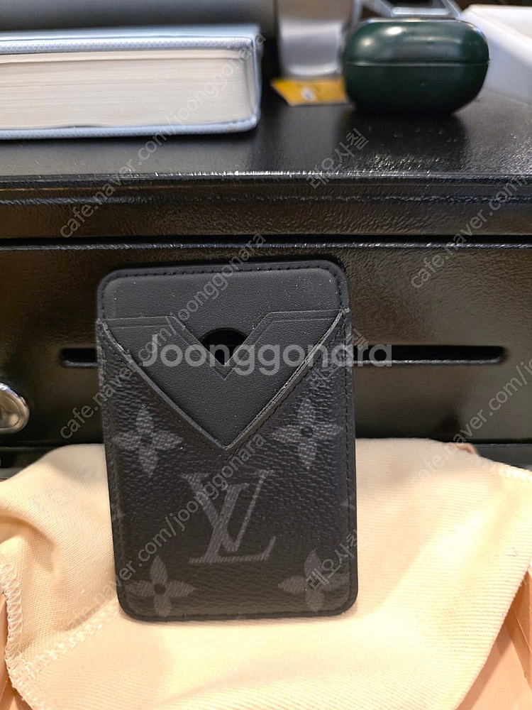 루이비통 맥세이프 이클립스 M12602--0