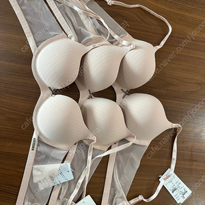 베트남에서 사온 브래지어 3개
