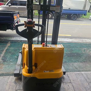 토비카 전동 스태커 FSE1000W