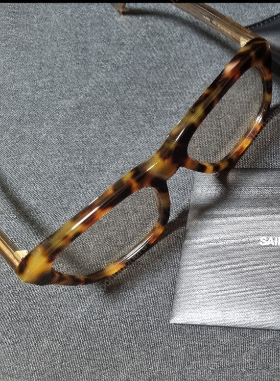 생로랑 선글라스 sl558남녀공용(식스앤어하프) 이미지