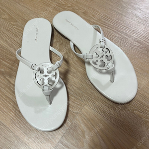 토리버치 정품 밀러 쪼리샌들