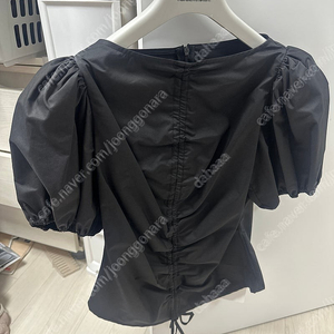 오르 코튼 셔링 블라우스 블랙 xs 새상품