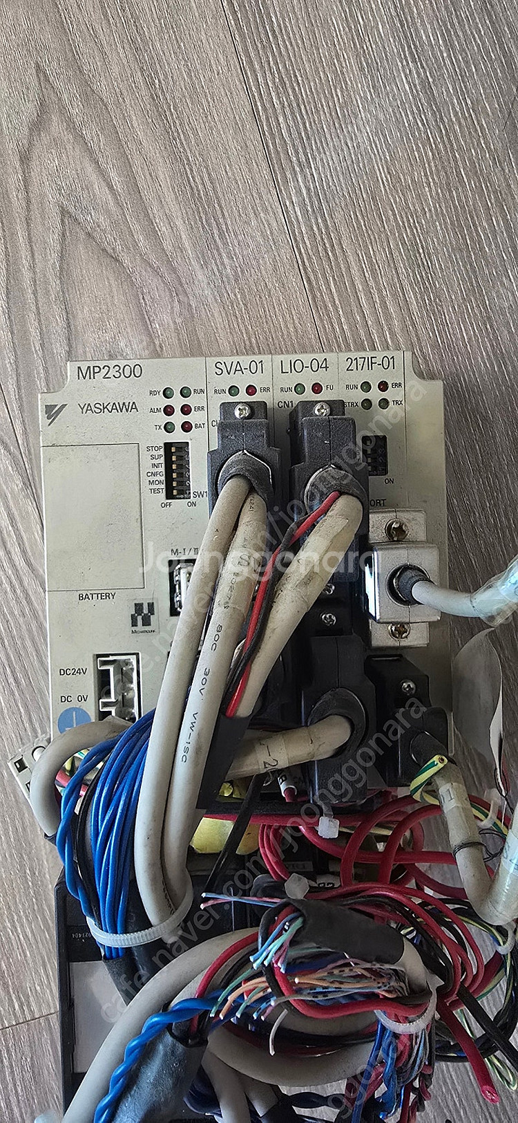 YASKAWA MP2300 SVA-01/LIO-04/2...--0