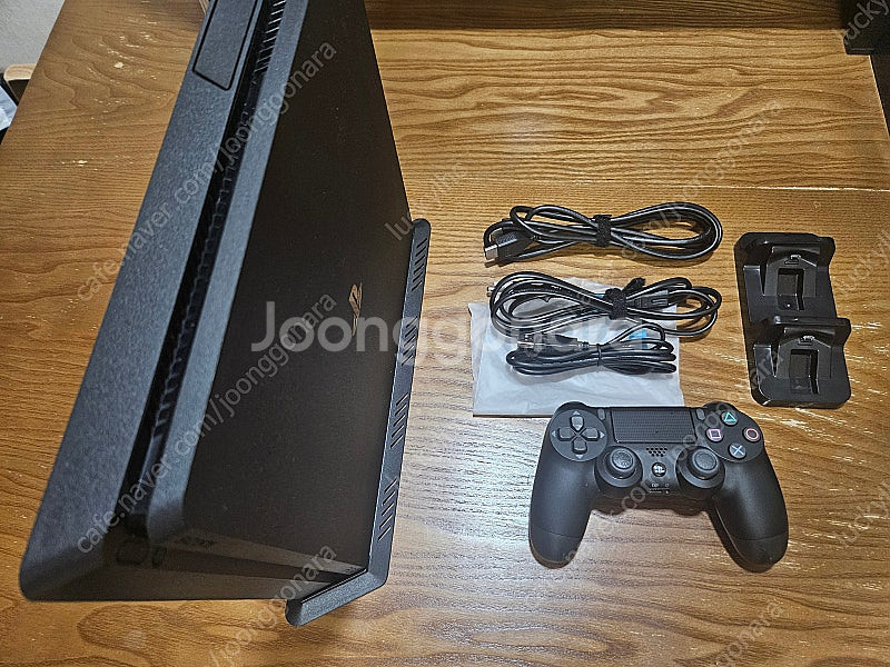 PS4 슬림 500기가 CUH-2218A 타이틀3개 포...--1