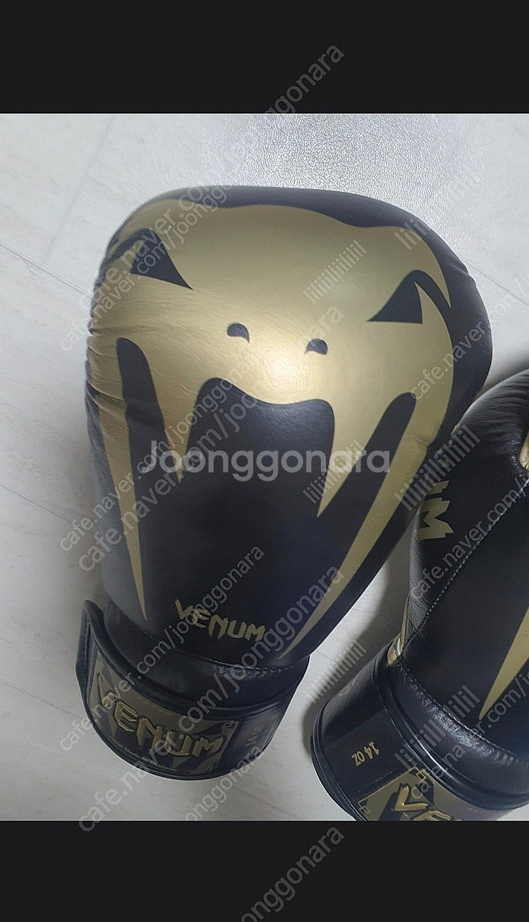 베넘 자이언트3.0 블랙 골드 팝니다--2