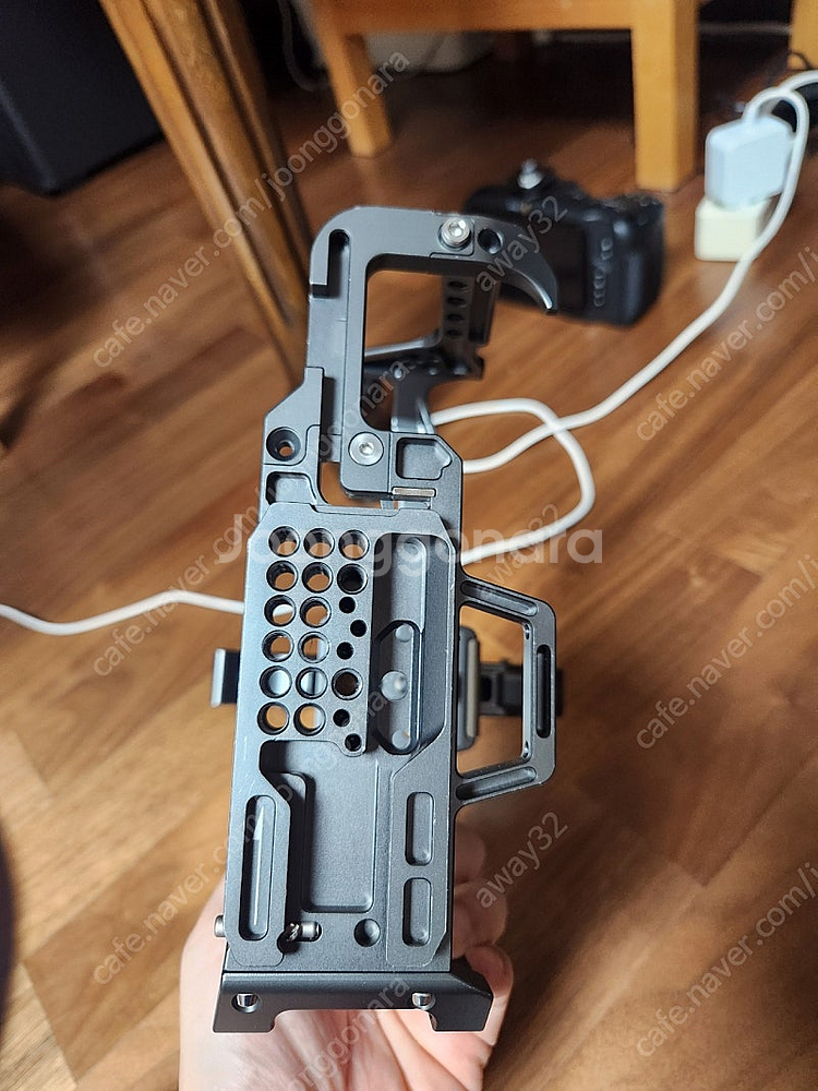 bmpcc 4k 케이지 두개--2