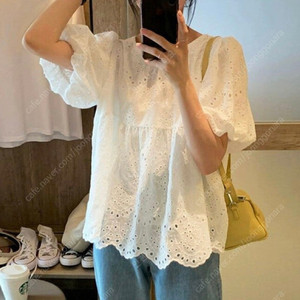 흰색펀칭반팔 프리사이즈 8천원