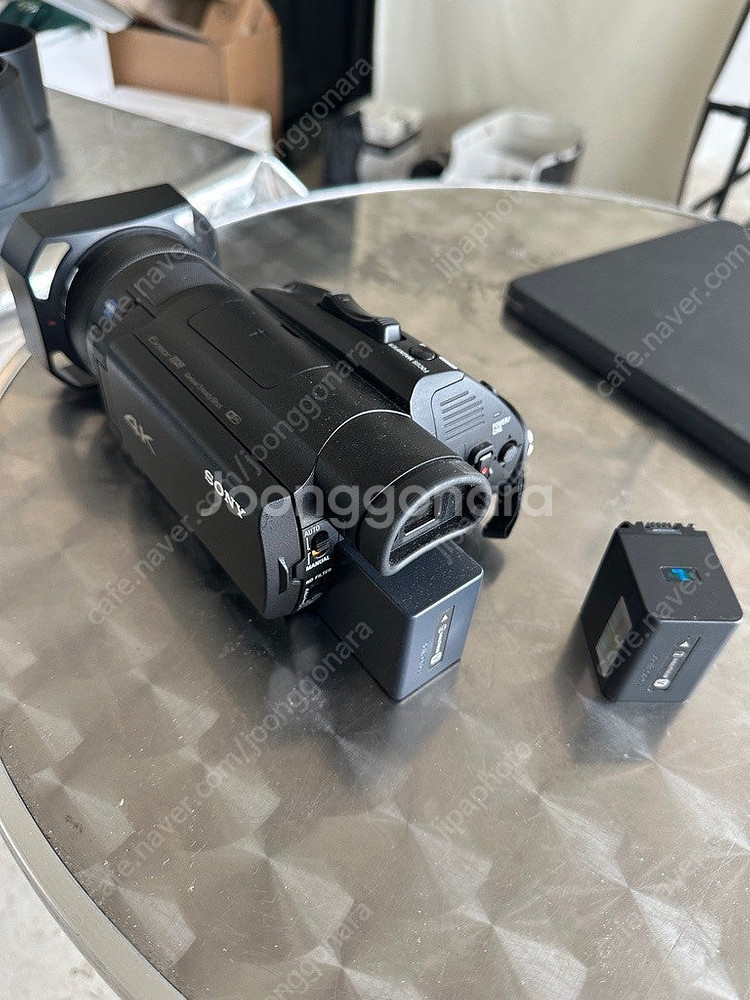 소니 AX700 캠코더 / 기본배터리 + 추가 대용량배...--0