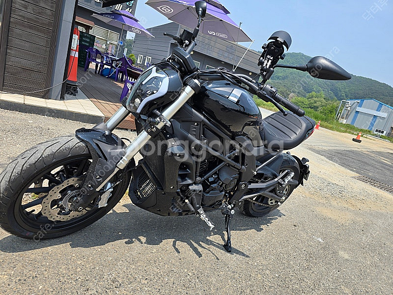 베넬리 502c 23년식 팝니다.--2