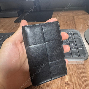 보테가베네타 플랩 카드 케이스 지갑 블랙 팝니다.