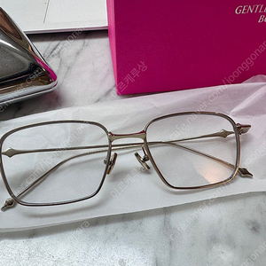 젠틀몬스터 아바 금테 정품 aba-01