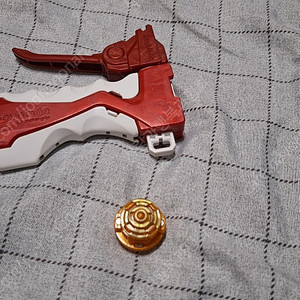 베이블레이드 서아진 런처+익스텐드 칩 골드