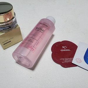 [미개봉새제품] 정가 13만원상당 아이오페 수퍼바이탈 크림 리치 14ml + 마몽드로즈워터 토너 150ml