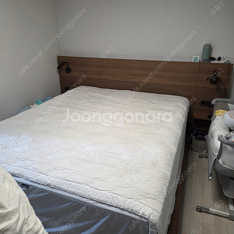 호텔침대 아트월월넛 침대 Q/K+패널 판매합니다.--4