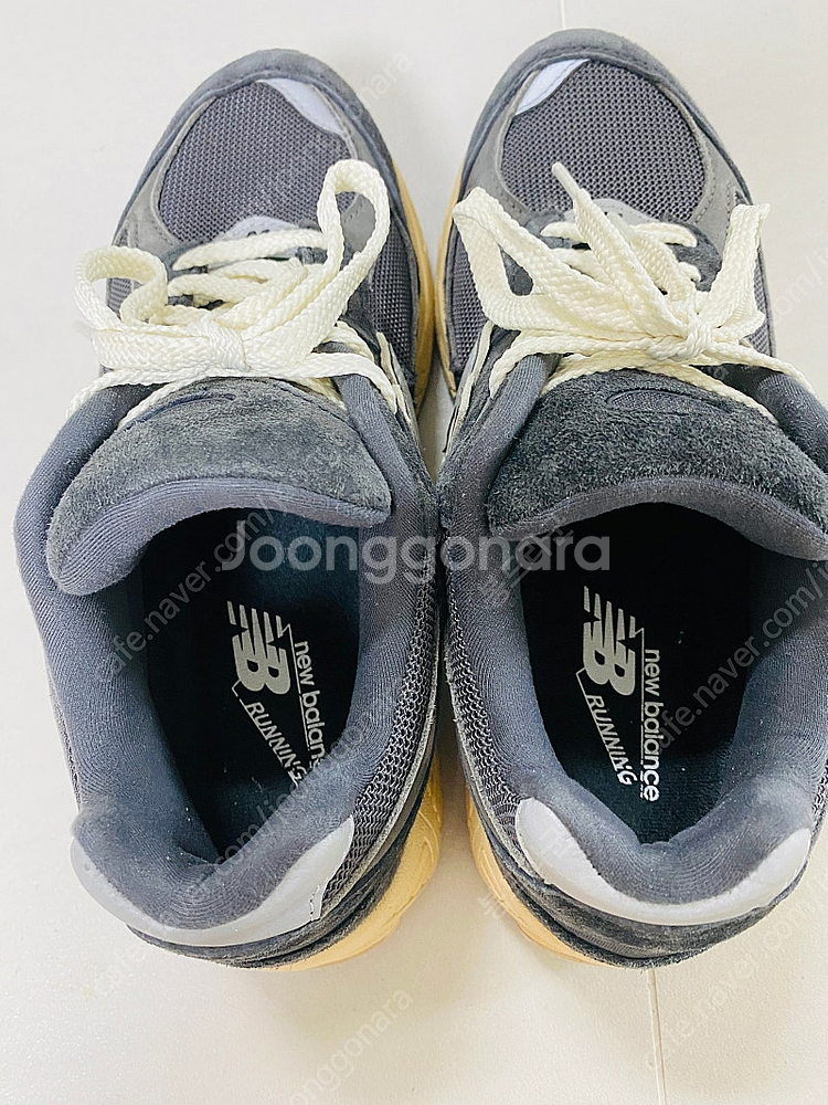 뉴발란스 2002r 스페셜 빈티지 블랙 245--2