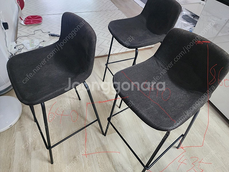 바텐의자 브라운색상 3개 일괄팝니다--0