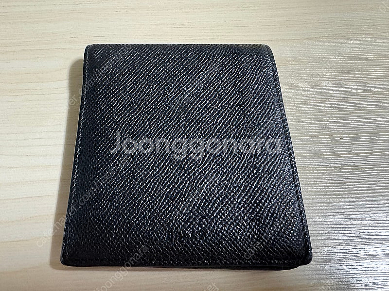 발리(BALLY) 반지갑 팝니다.--0