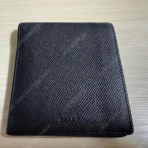 발리(BALLY) 반지갑 팝니다.