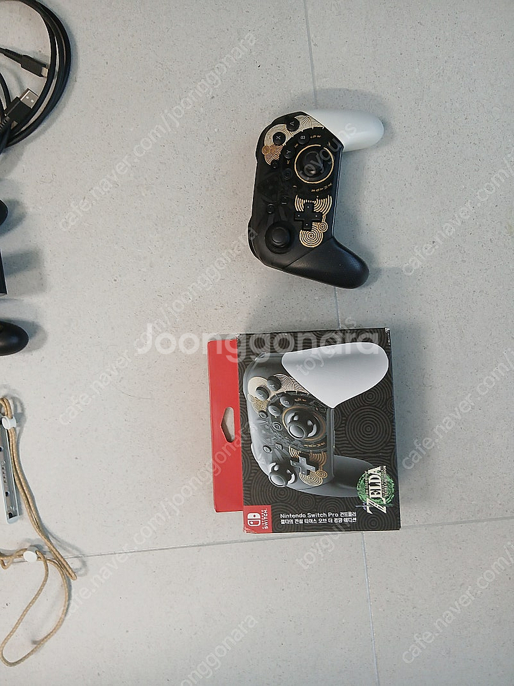 닌텐도 스위치 OLED 젤다 왕눈 에디션 + 컨트롤러--1