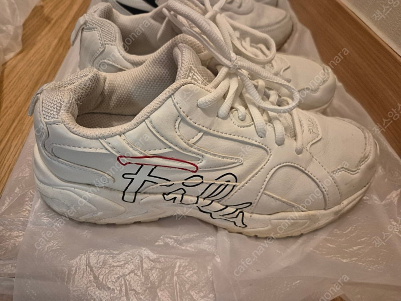 휠라 여아운동화 230.240 세개일괄--1