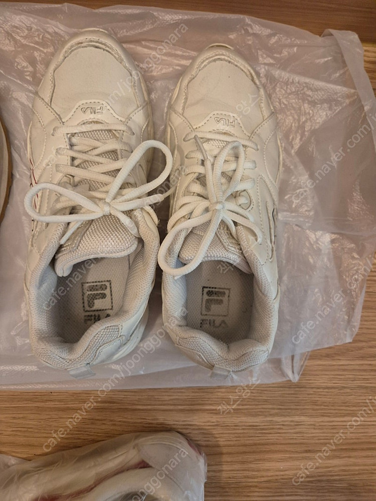 휠라 여아운동화 230.240 세개일괄--4