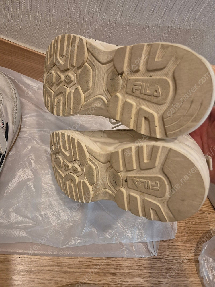 휠라 여아운동화 230.240 세개일괄--7