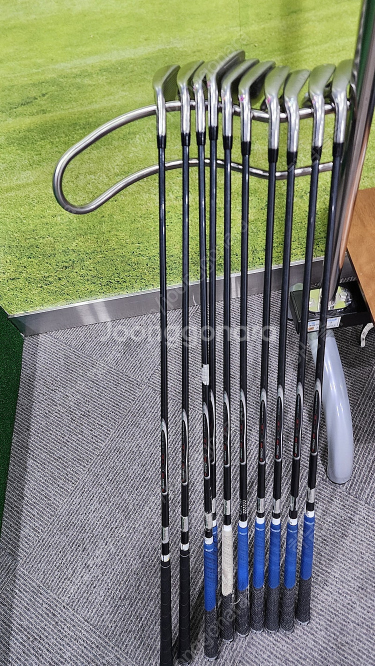 테일러메이드 R360 XD 아이언 3~S, 10개--8