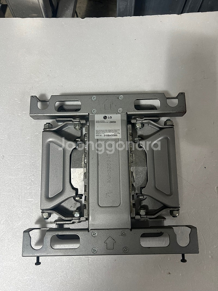 LG 벽걸이 티비 브라켓 42인치 까지~베사 200 t...--0