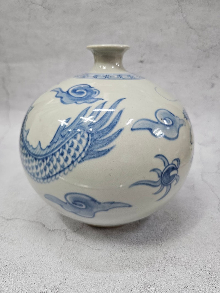 한청 고작 위광조 청화백자 용충호 주병 도자기 22x22cm ​ 상태 양호하고 귀한 도자기입니다 ​ 이미지