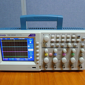 중고계측기매입 Tektronix TDS2024C 200MHz 중고오실로스코프